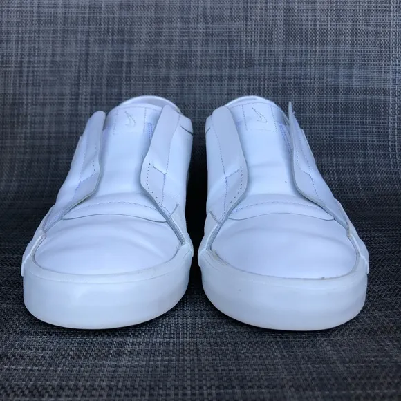 Nike Blazer Low Kickdown CJ1651-100Triple White Leather Sneakers Women’s 7.5