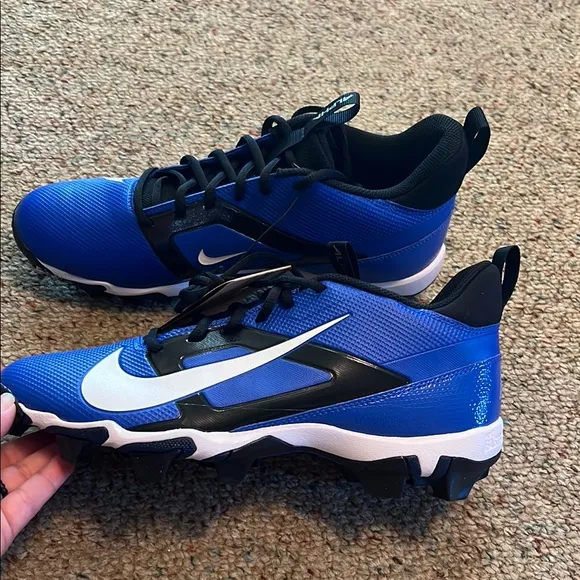 Nike Blue and Black Athletic Shoes for Performance