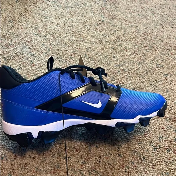 Nike Blue and Black Athletic Shoes for Performance