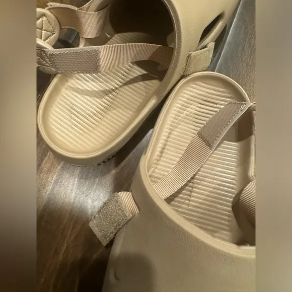 Nike Calm Mules