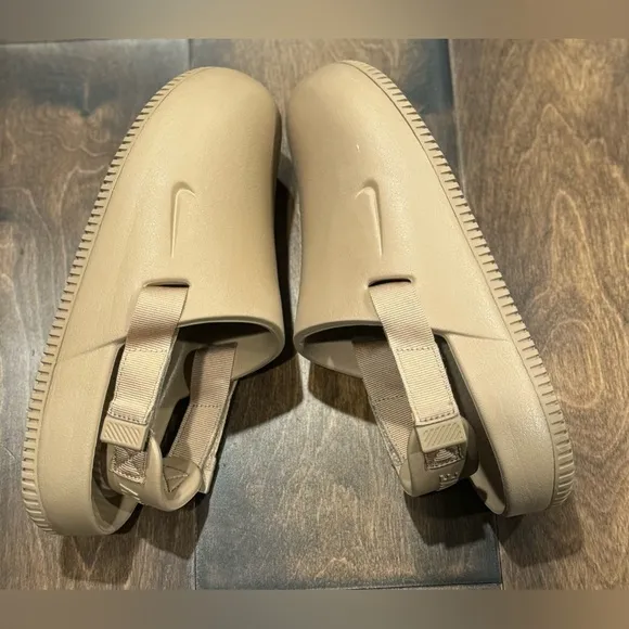 Nike Calm Mules