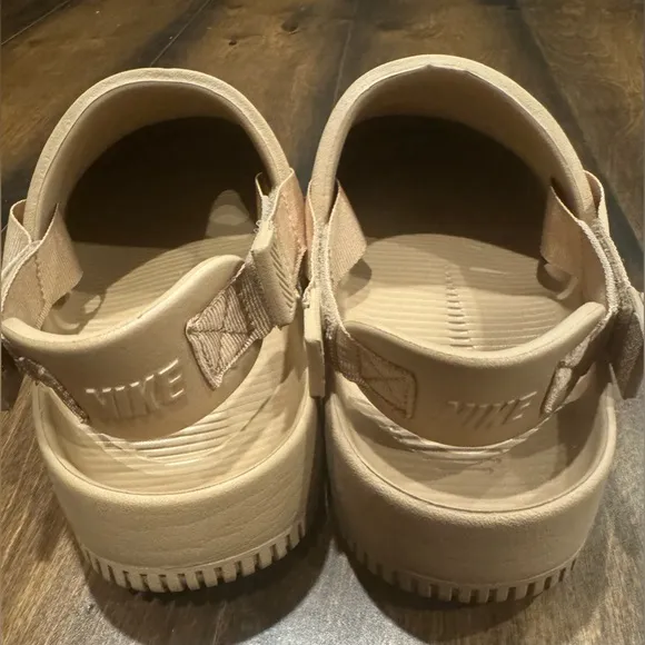 Nike Calm Mules