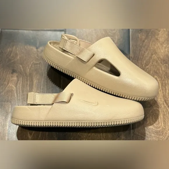 Nike Calm Mules