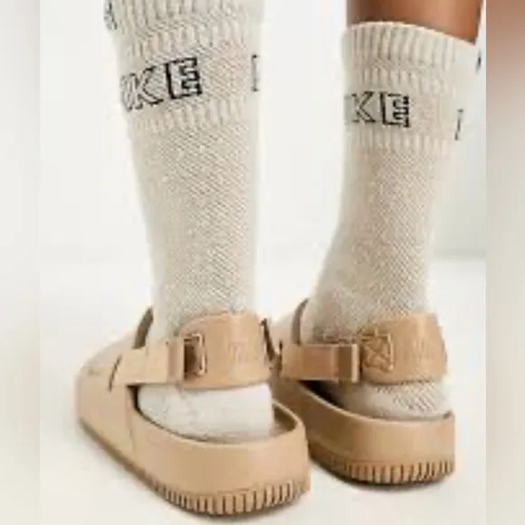 Nike Calm Mules