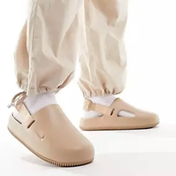 Nike Calm Mules
