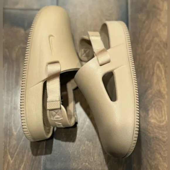 Nike Calm Mules