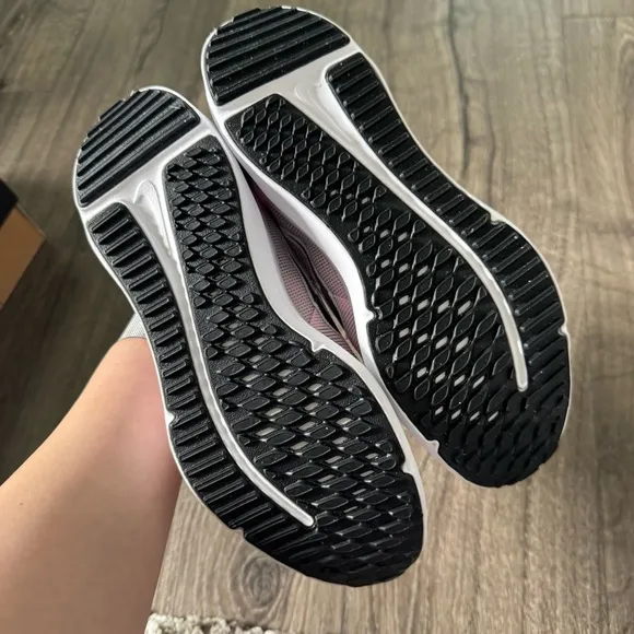 Nike Downshifter 3.5Y Youth Girls Running Shoes Pink White black New with box