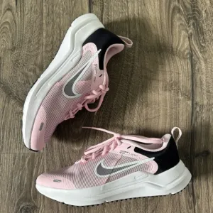 Nike Downshifter 3.5Y Youth Girls Running Shoes Pink White black New with box