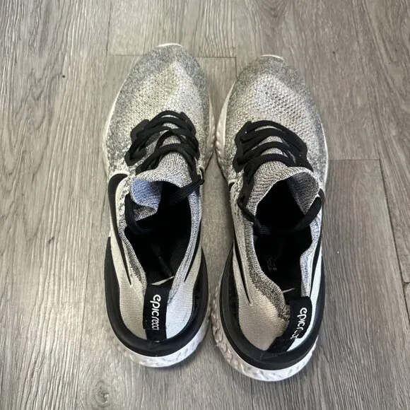 Nike Epic React Flyknit 2 Oreo Running Shoes Mens US 11.5 White Black BQ8928-101