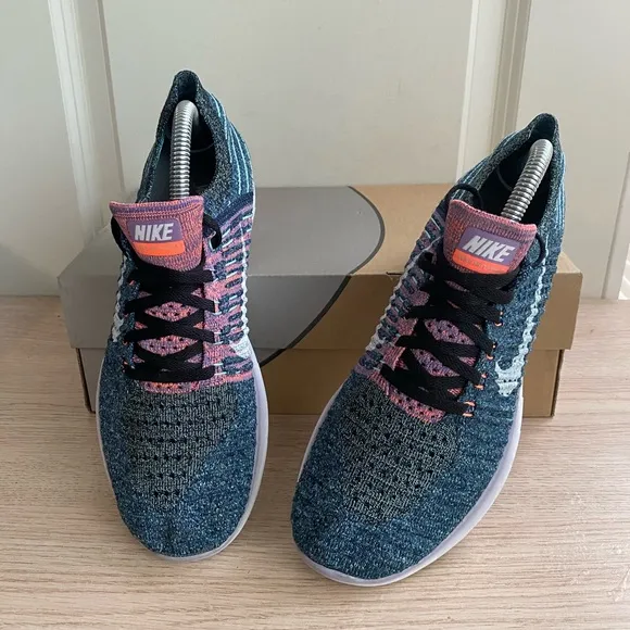 Nike Free RN Flyknit Women Running Shoes Blue Sneakers- Women SZ 9