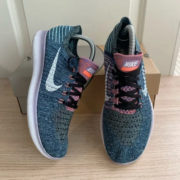 Nike Free RN Flyknit Women Running Shoes Blue Sneakers- Women SZ 9