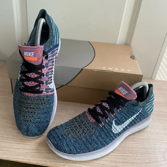 Nike Free RN Flyknit Women Running Shoes Blue Sneakers- Women SZ 9