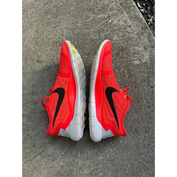 Nike Free Running Shoes Lightweight Athletic Neon Orange Sneakers 11.5