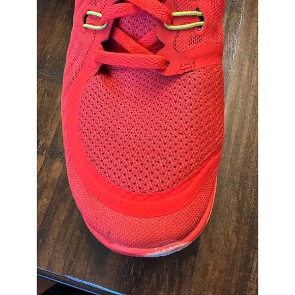 Nike Free Running Shoes Lightweight Athletic Neon Orange Sneakers 11.5