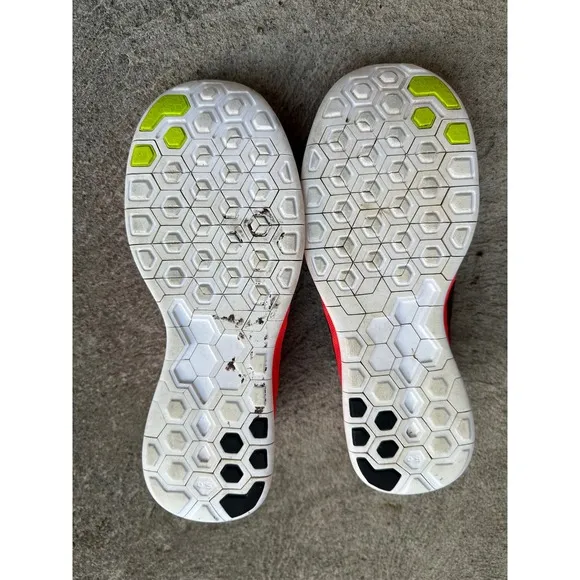Nike Free Running Shoes Lightweight Athletic Neon Orange Sneakers 11.5
