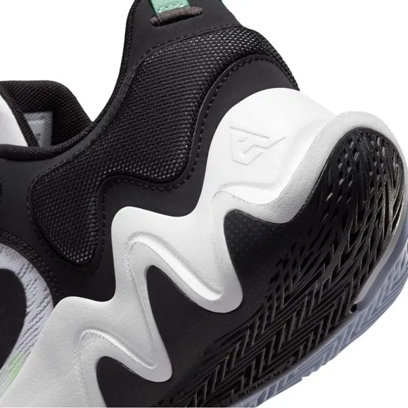 Nike Giannis Immortality 2 Basketball Shoes White/Black/Volt DM0825-101 Size 14