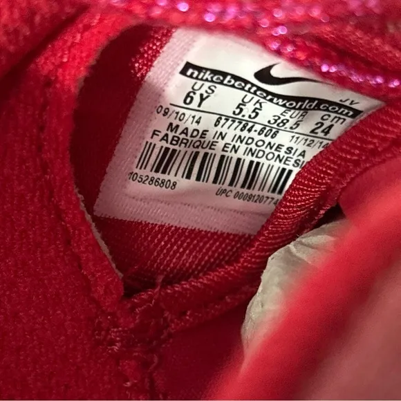 Nike Girls Roshe Run Running Shoes Pink Hearts Valentines Sz 6 Youth NEW