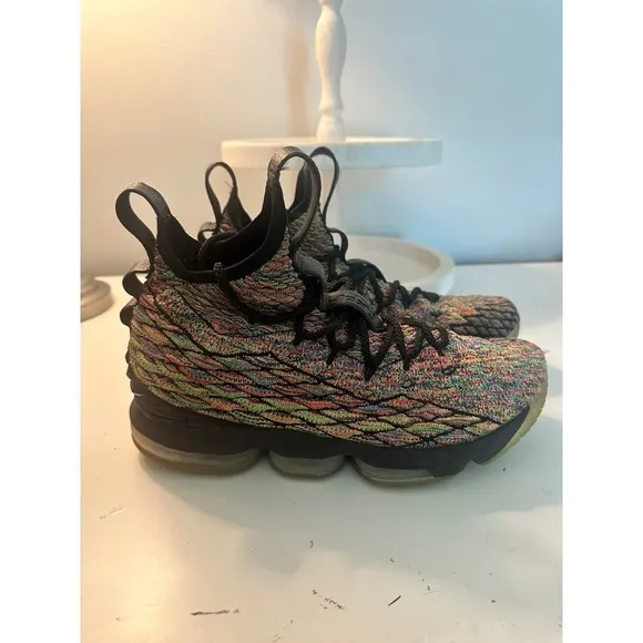 Nike LeBron 15 XV Multi-Color Knit Basketball Shoes Fruity Pebbles Size 8.5