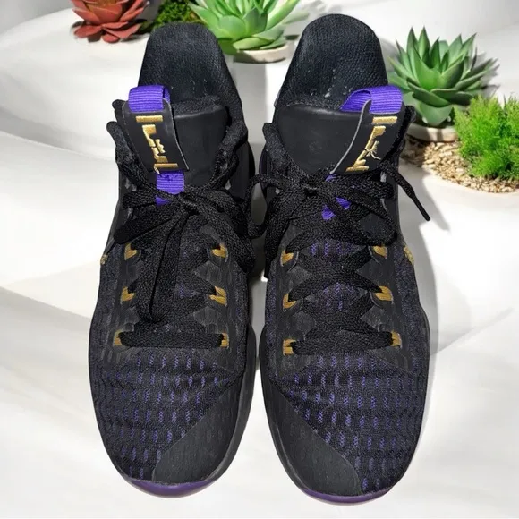 Nike Lebron Witness 5 Lakers - Size 7 Men's Black and Purple Athletic Shoes