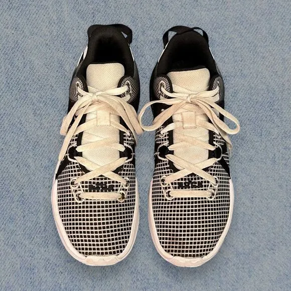 Nike LeBron Witness 7 Basketball Shoes – Black/White, Men’s Size 9.5