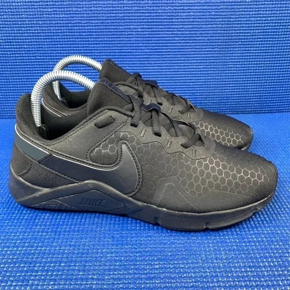 NIKE LEGEND ESSENTIAL 2 Women`s Size 9 Black Athletic Running Shoes CQ9545-002