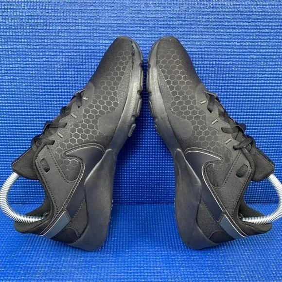 NIKE LEGEND ESSENTIAL 2 Women`s Size 9 Black Athletic Running Shoes CQ9545-002