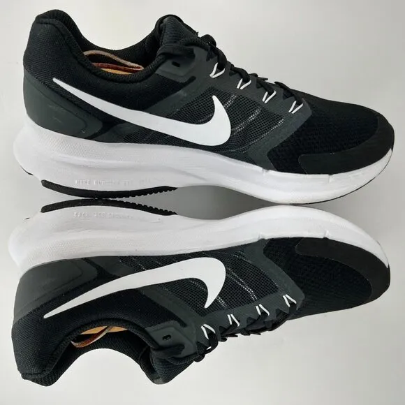 Nike Mens DR2695-002 Black Run Swift 3 Flywire Mesh Road Size 11 Running Shoes