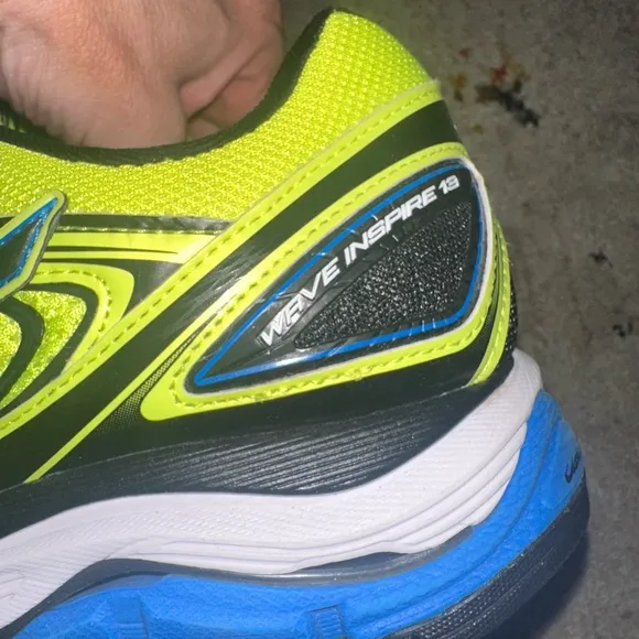 Nike Men's Neon Yellow Running Shoes