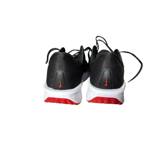 Nike Men’s Size 9.5 Black White Red Quest 6 ComfiRide Road Running Shoes