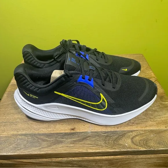 Nike Quest 5 Shoes Mens 9 Black Blue Yellow Road Running Sneakers DD0204-008 New