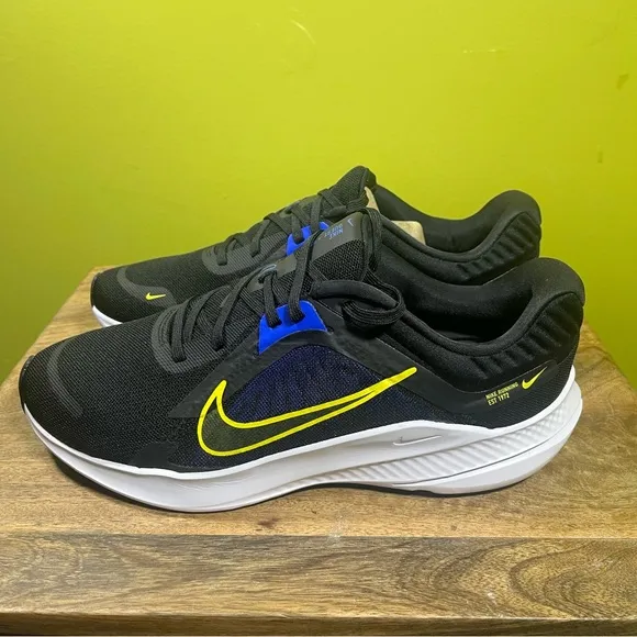 Nike Quest 5 Shoes Mens 9 Black Blue Yellow Road Running Sneakers DD0204-008 New
