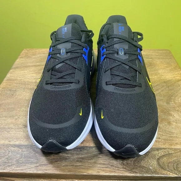 Nike Quest 5 Shoes Mens 9 Black Blue Yellow Road Running Sneakers DD0204-008 New