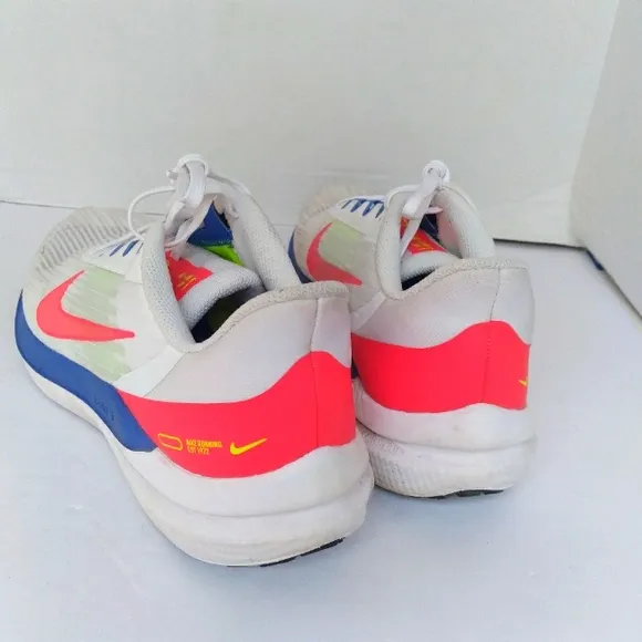 Nike‎ Running Shoes Lightweight Athletic Comfort Sneakers White Blue Red