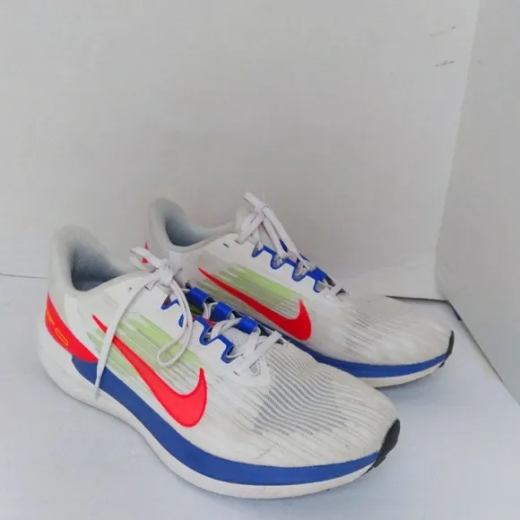 Nike‎ Running Shoes Lightweight Athletic Comfort Sneakers White Blue Red