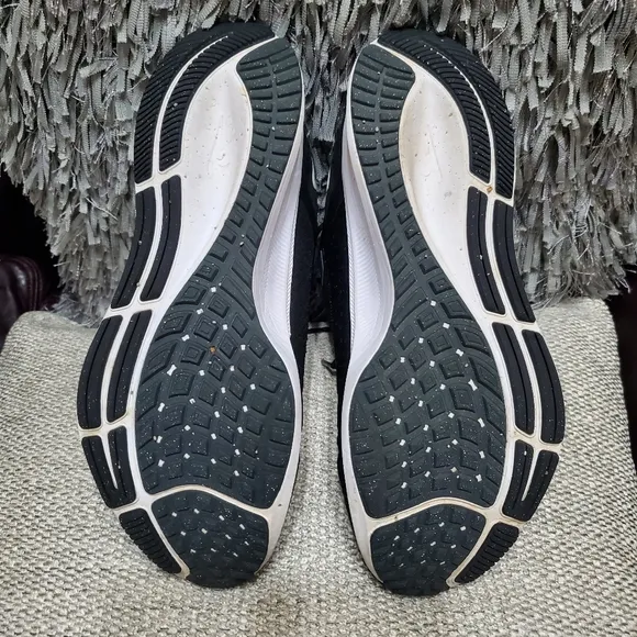 NIKE Running Women's shoes Sz 8.5
