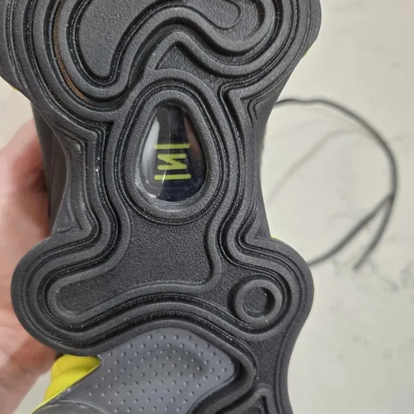 Nike Shox Women's SZ.9.5 TL Nova Black Lemon Venom AT8046-003 Running Shoes New