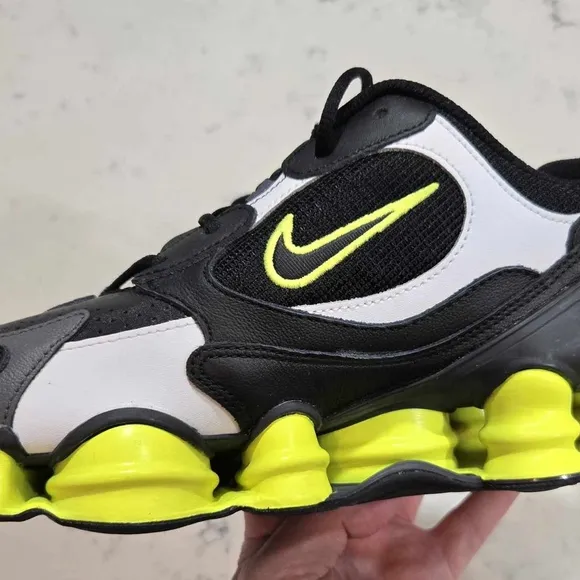Nike Shox Women's SZ.9.5 TL Nova Black Lemon Venom AT8046-003 Running Shoes New