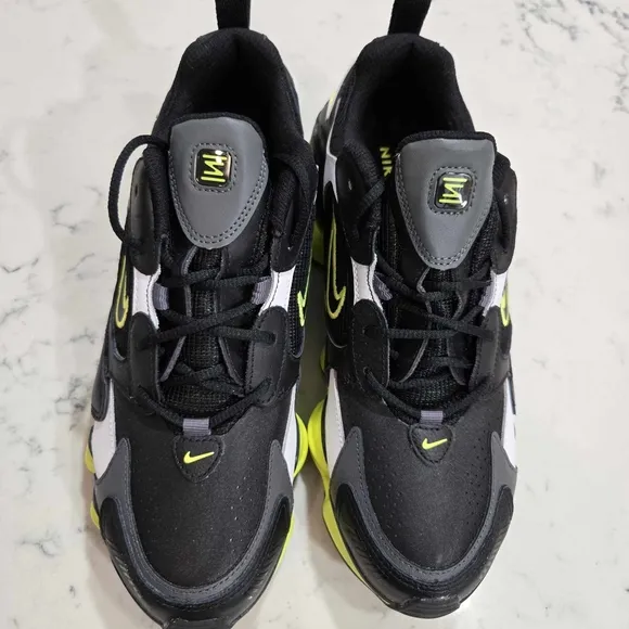 Nike Shox Women's SZ.9.5 TL Nova Black Lemon Venom AT8046-003 Running Shoes New