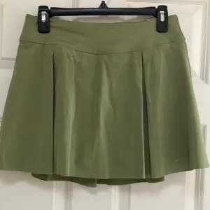 Nike Tennis/Golf/Pickleball Athletic Skort, NWT!