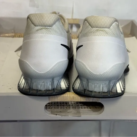 Nike White and Black Athletic Shoes with Ribbed Design the Flynit size 11