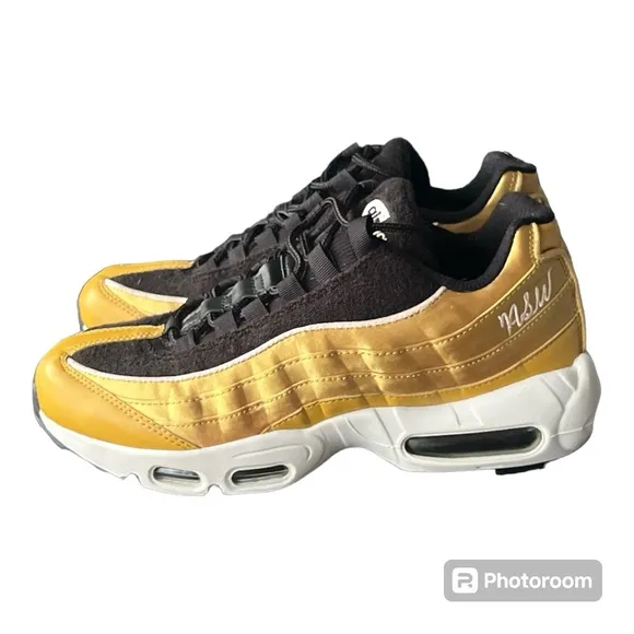 Nike Women’s Air Max 95 LX Running Shoes Size 8.