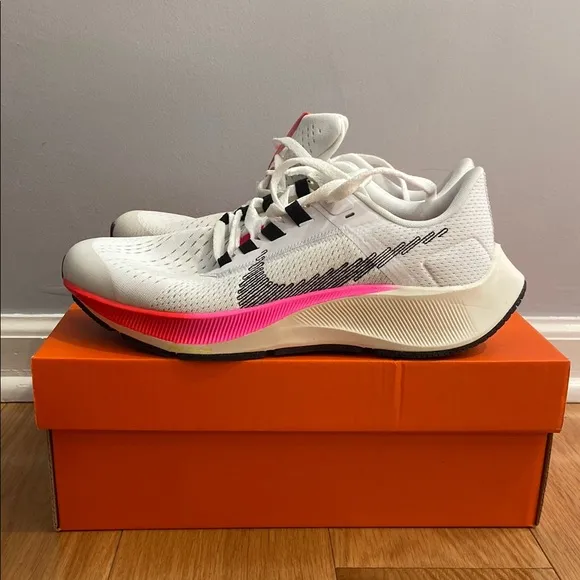 Nike Women's White and Pink Running Shoes