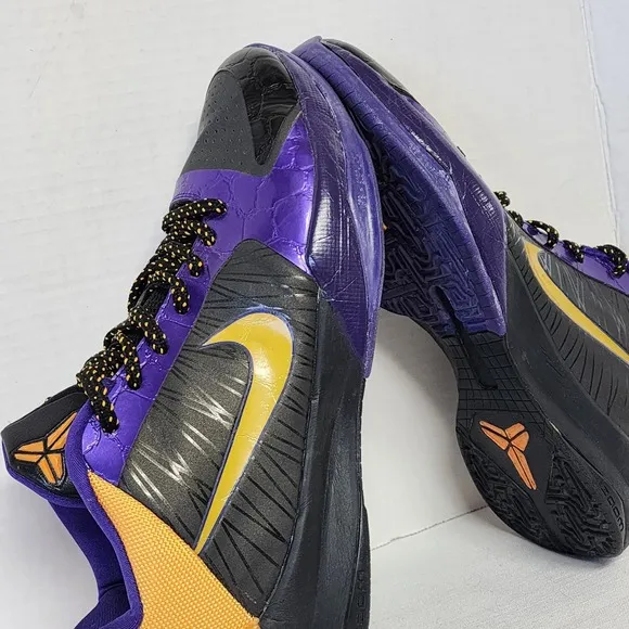 Nike Zoom Kobe Bryant  5 Lakers Away Men's Size 11 Gorgeous Purple No Seperating