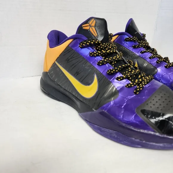 Nike Zoom Kobe Bryant  5 Lakers Away Men's Size 11 Gorgeous Purple No Seperating