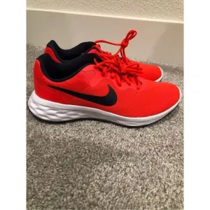 Nike Revolution 6 NN Men’s 10.5 Running Shoes