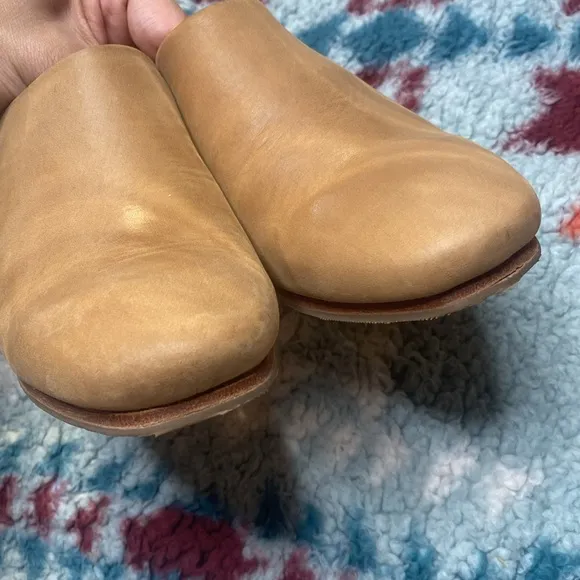 Nisolo All Day heeled almond leather mules