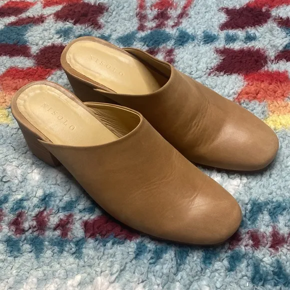 Nisolo All Day heeled almond leather mules