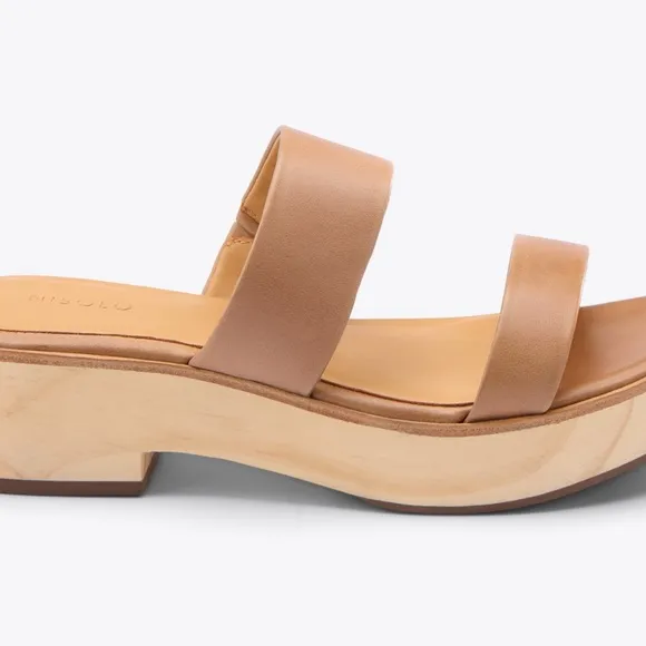 Nisolo Women's Ellie All-Day Sandal Tan Clogs in Almond