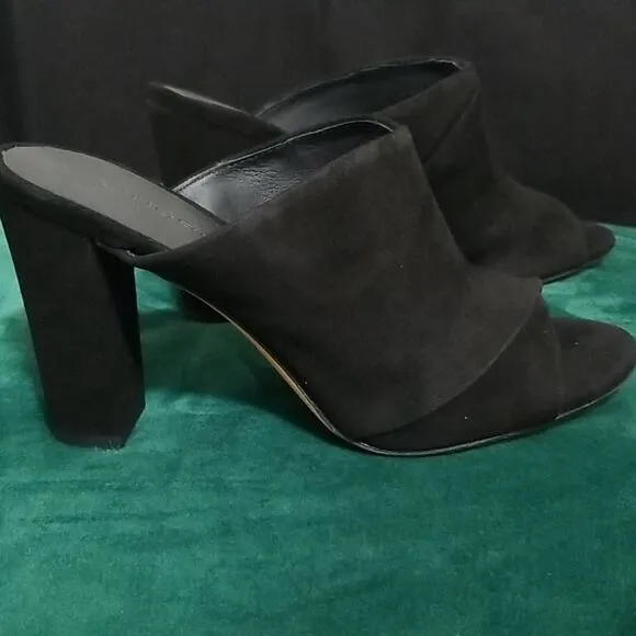 NWB Vince Heath Suede Leather Black Mules