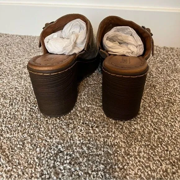 NWOB Carmen Clogs by Born | Size 8